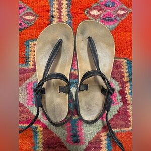 Earthrunners Circadian Sandals Women’s 7